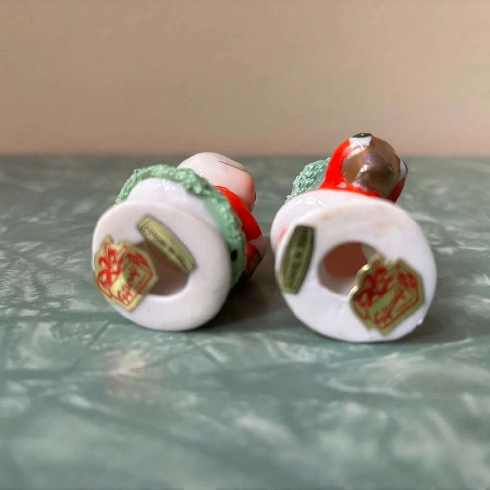 Vintage Miniature Santa and Mrs Claus Candle Holders with Spaghetti Trim - Picture 3 of 4